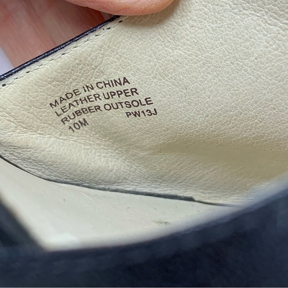 Michael Kors Black Leather Peep Toe Wedge- Sz 10 M - Picture 13 of 14